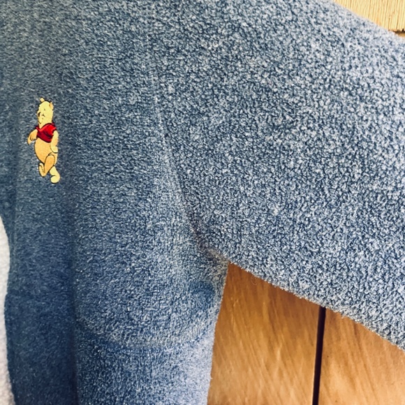 Disneyland Embroidered Winnie the Pooh  Fleece on Faux Fur Jacket size M - Picture 10 of 13